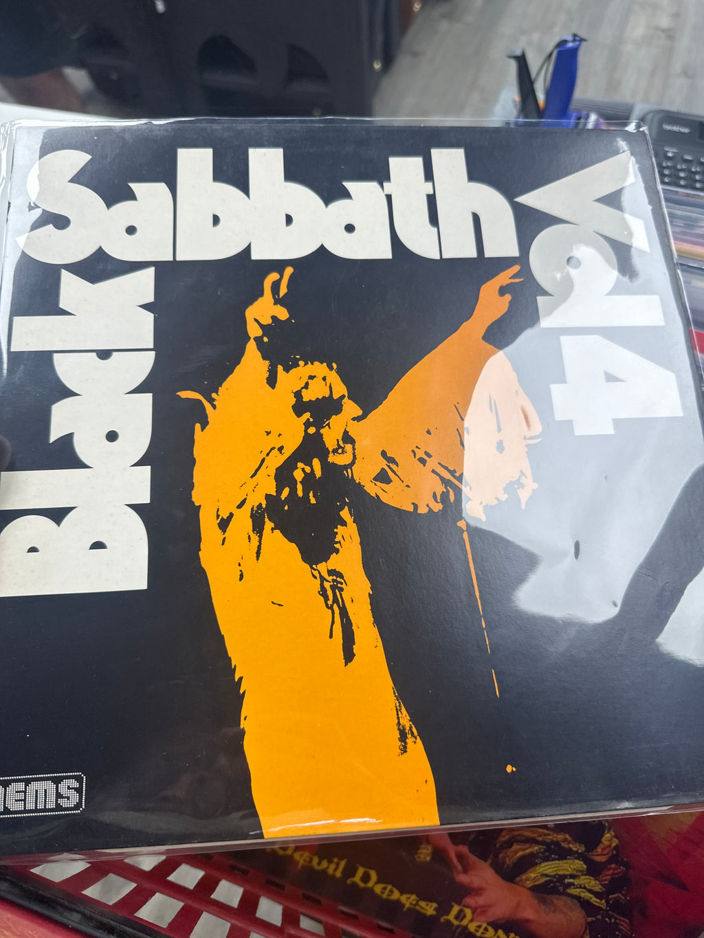 BLACK SABBATH - VOL 4