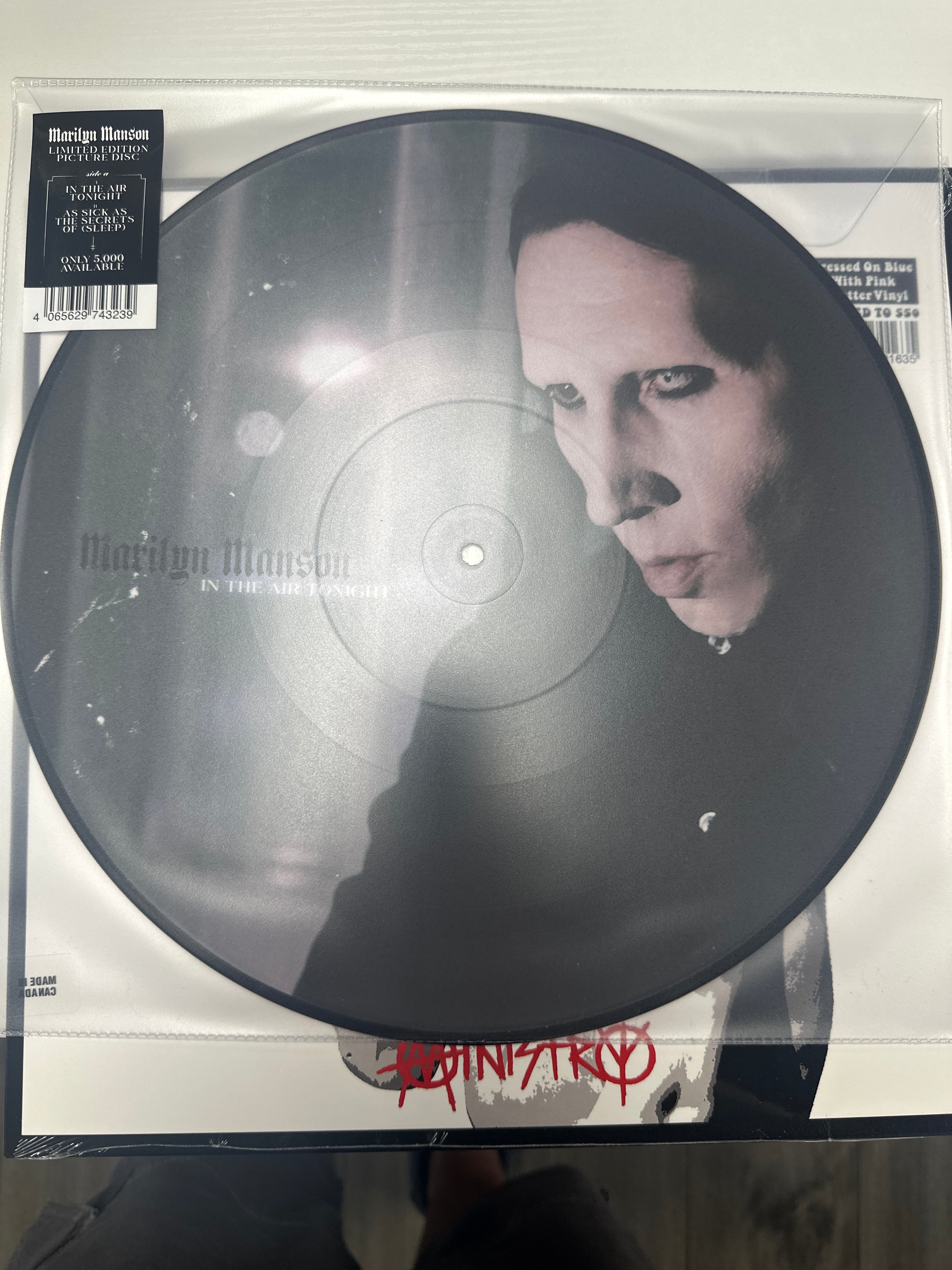 MARILYN MANSON - IN THE AIR TONIGHT