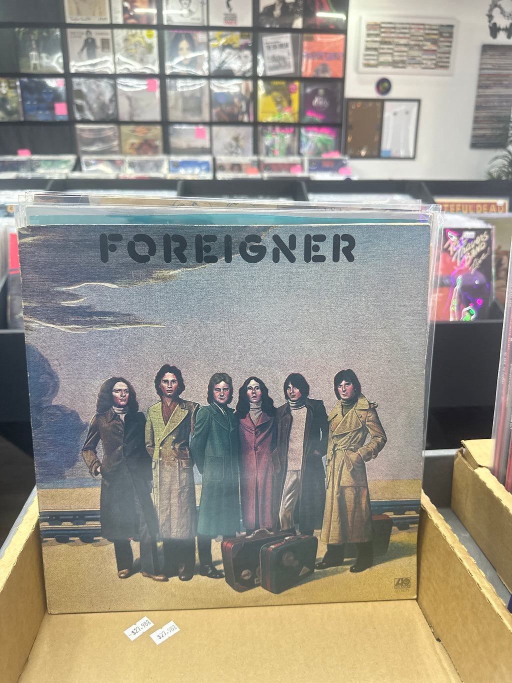 FOREIGNER - FOREIGNER