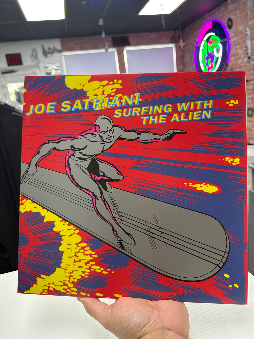 JOE SATRIANI - SURFING WITH THE ALIEN