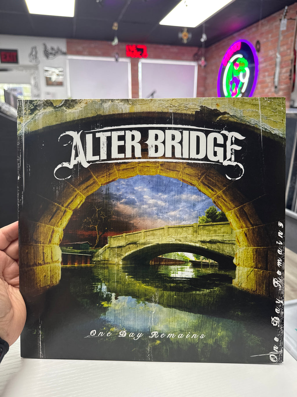 ALTER BRIDGE - ONE DAY REMAINS