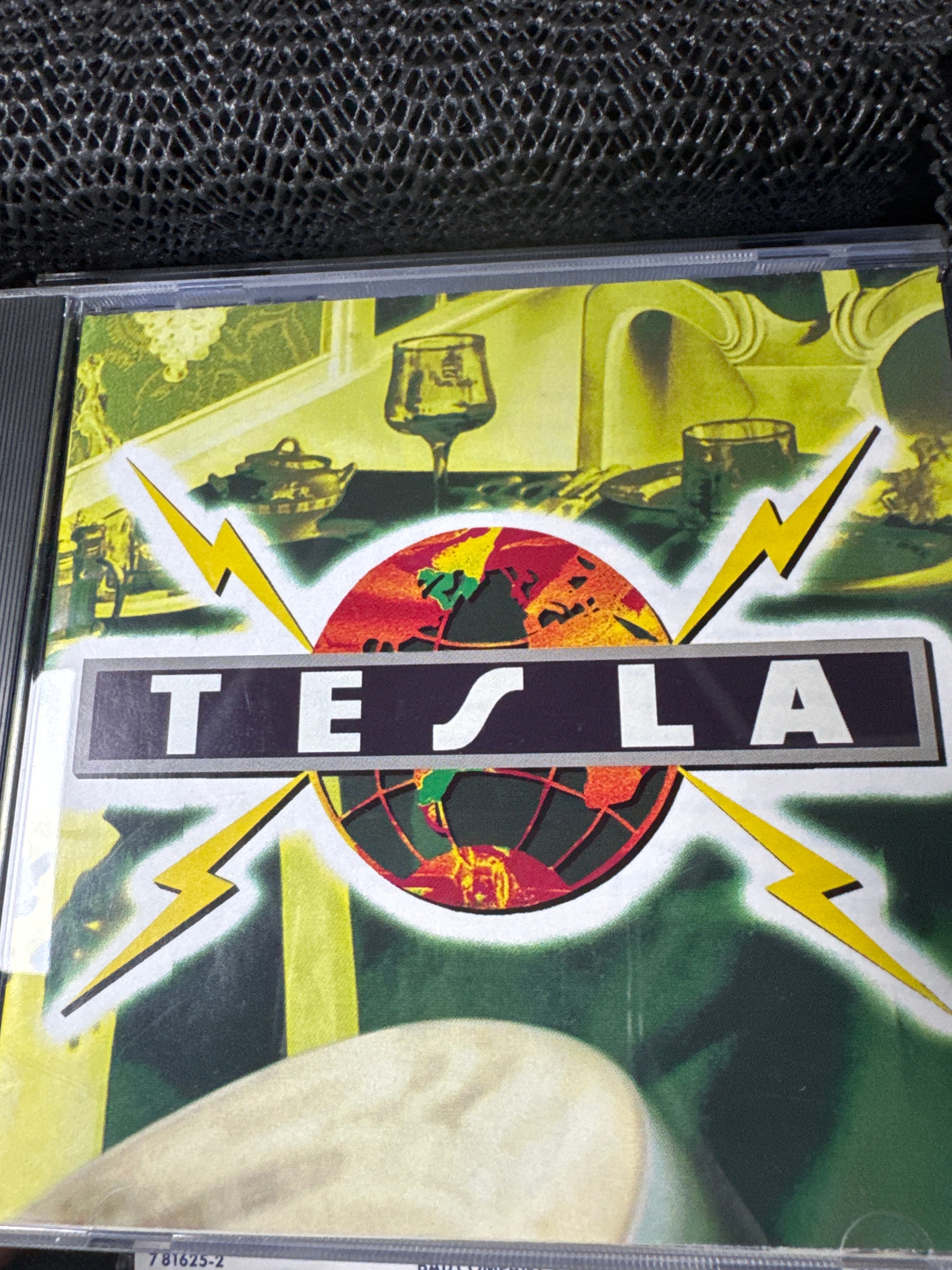 TESLA - PSYCHOTIC SUPPER