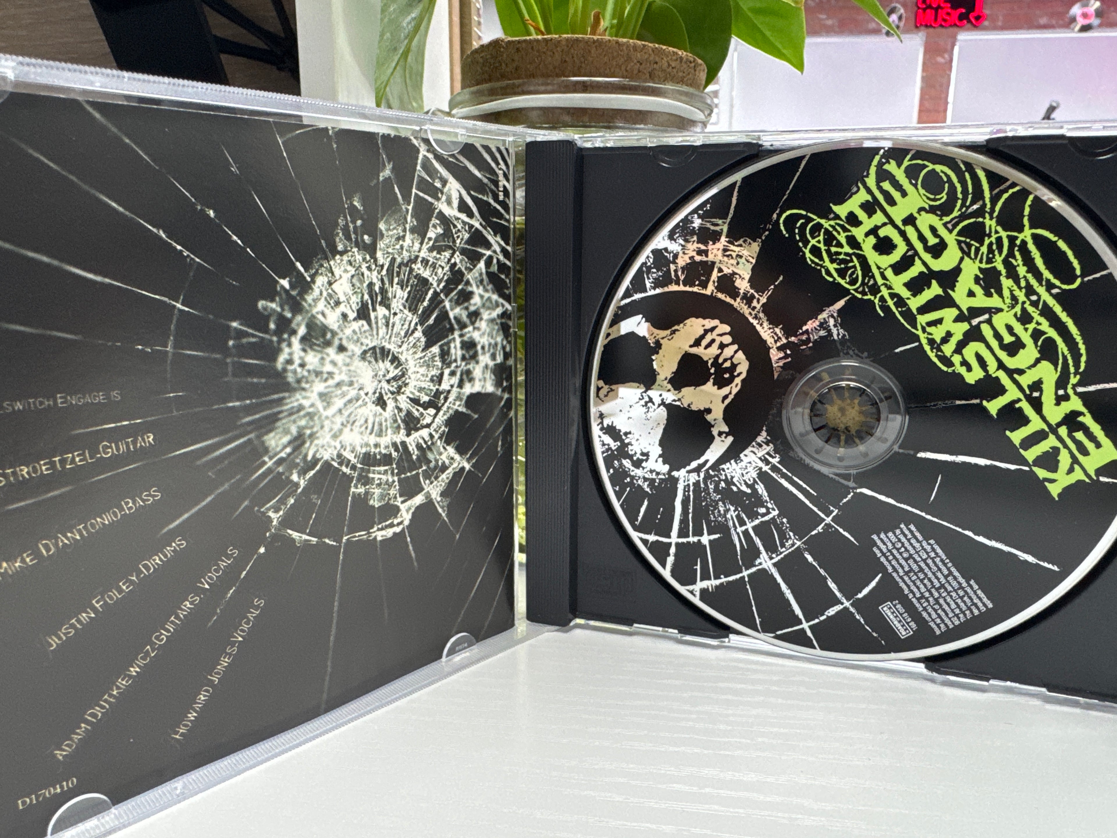 KILLSWITCH ENGAGE - KILLSWITCH ENGAGE