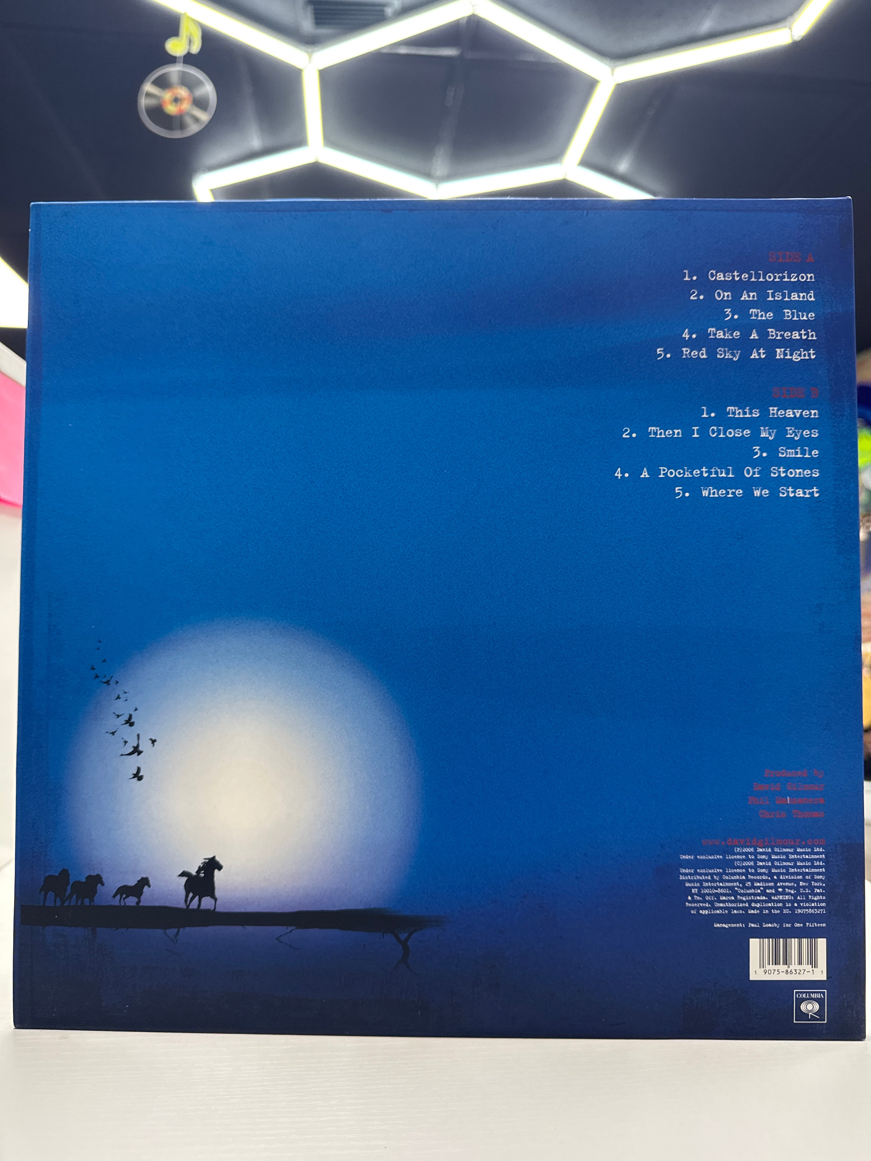 DAVID GILMOUR - ON AN ISLAND