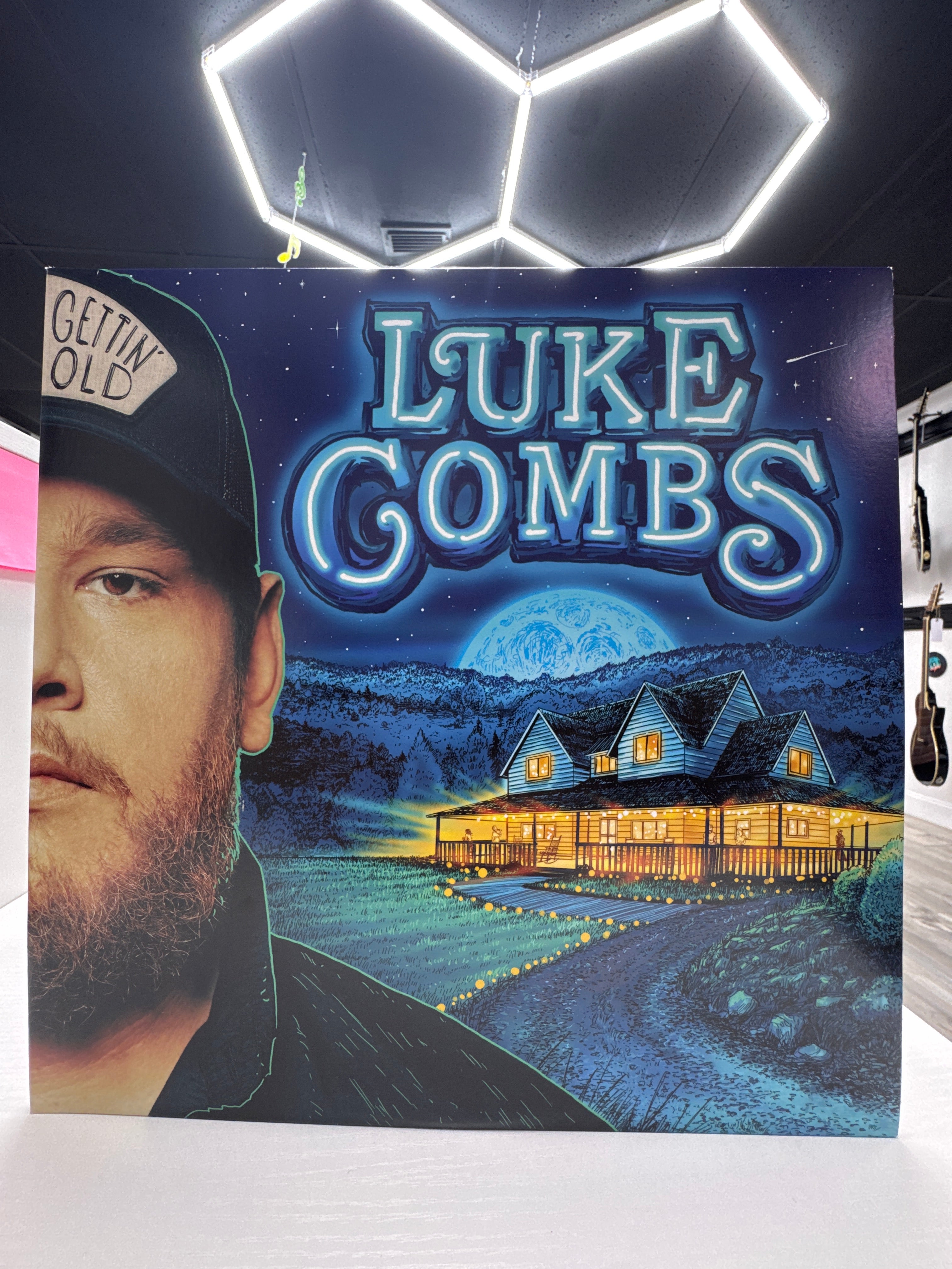 LUKE COMBS - GETTIN' OLD