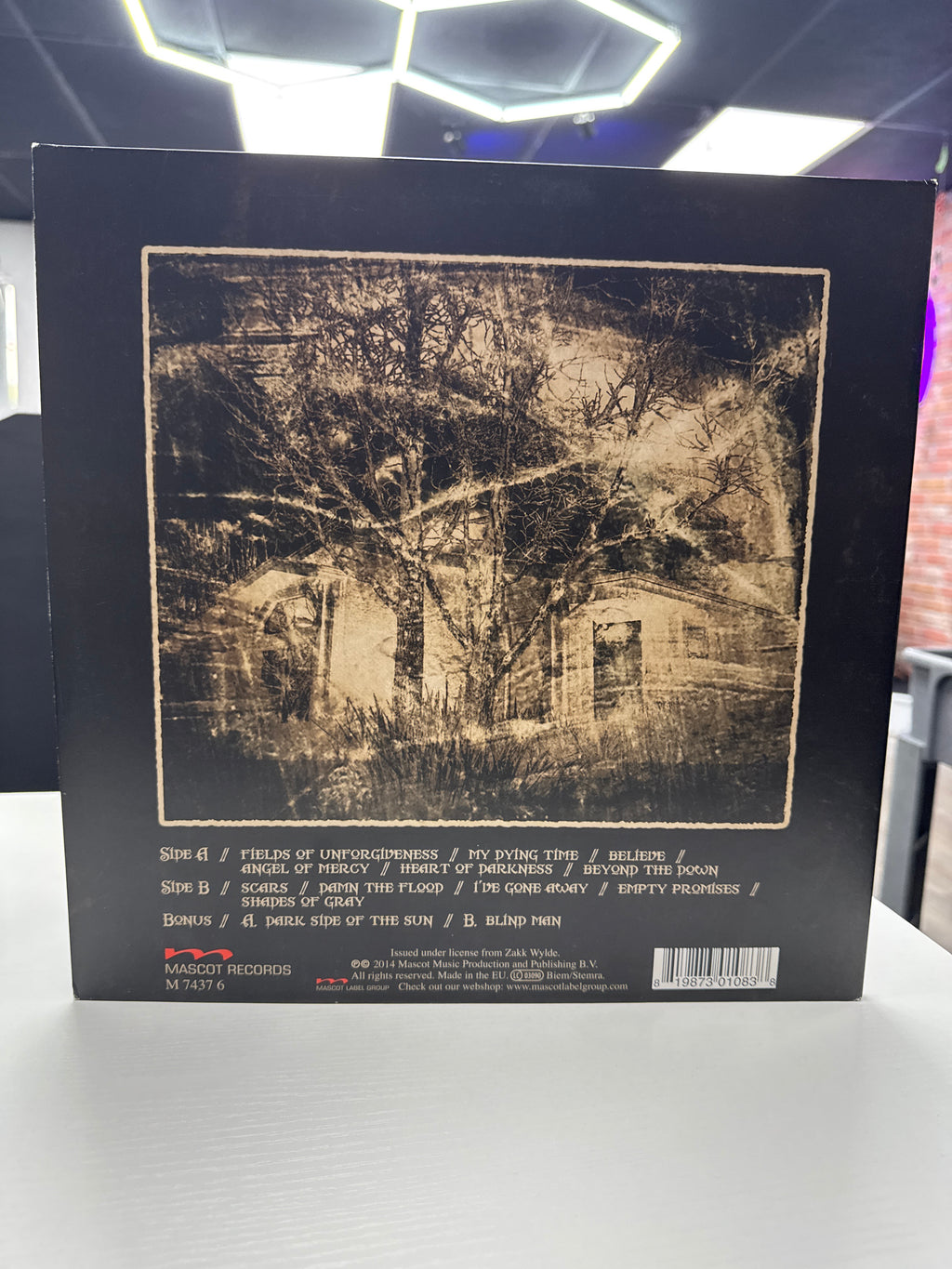 BLACK LABEL SOCIETY - CATACOMBS OF THE BLACK VATICAN