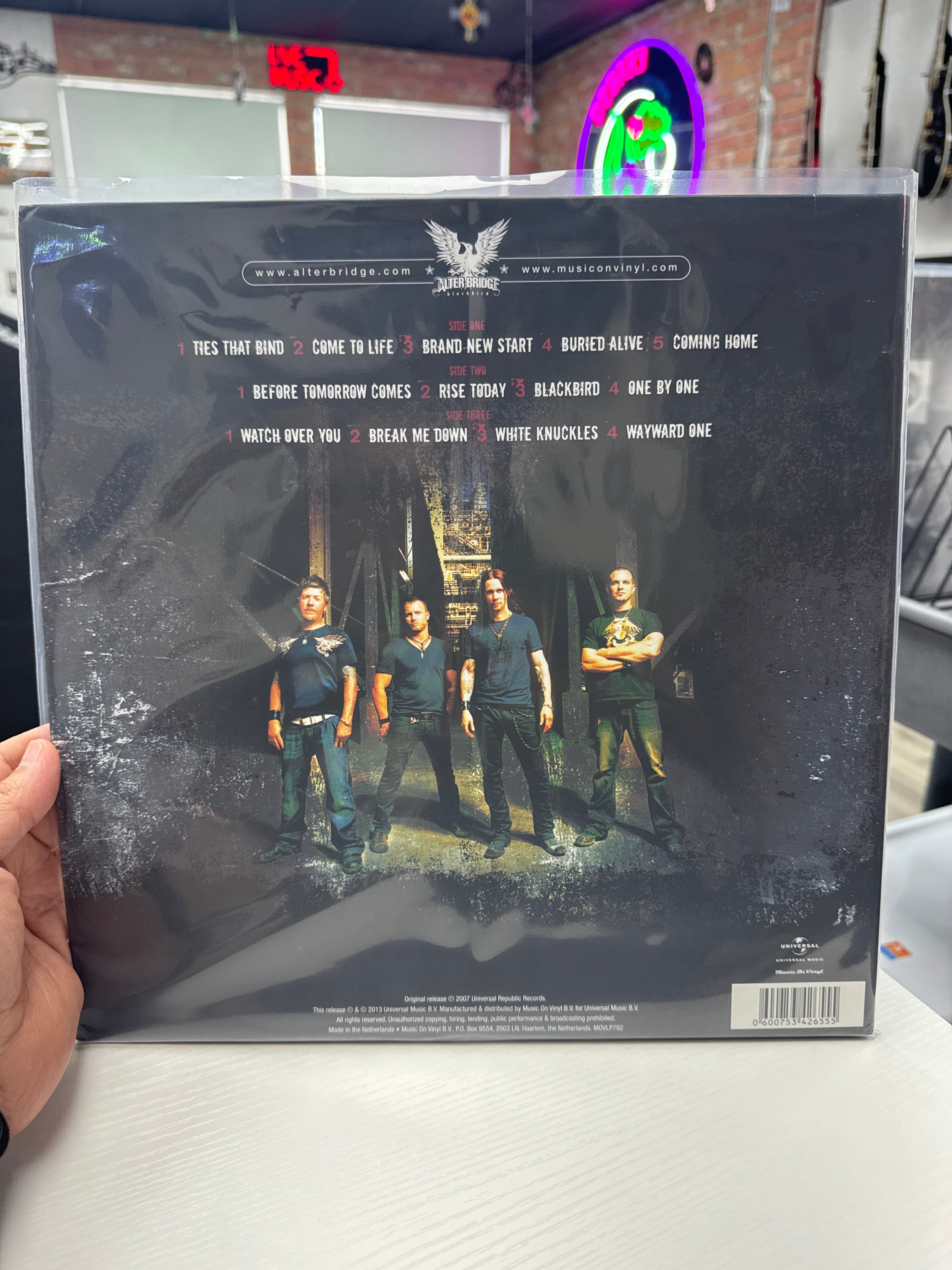 ALTER BRIDGE - BLACKBIRD