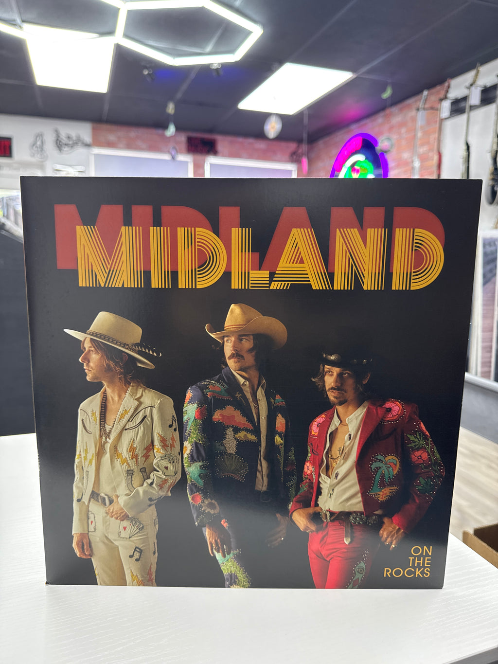 MIDLAND - ON THE ROCKS