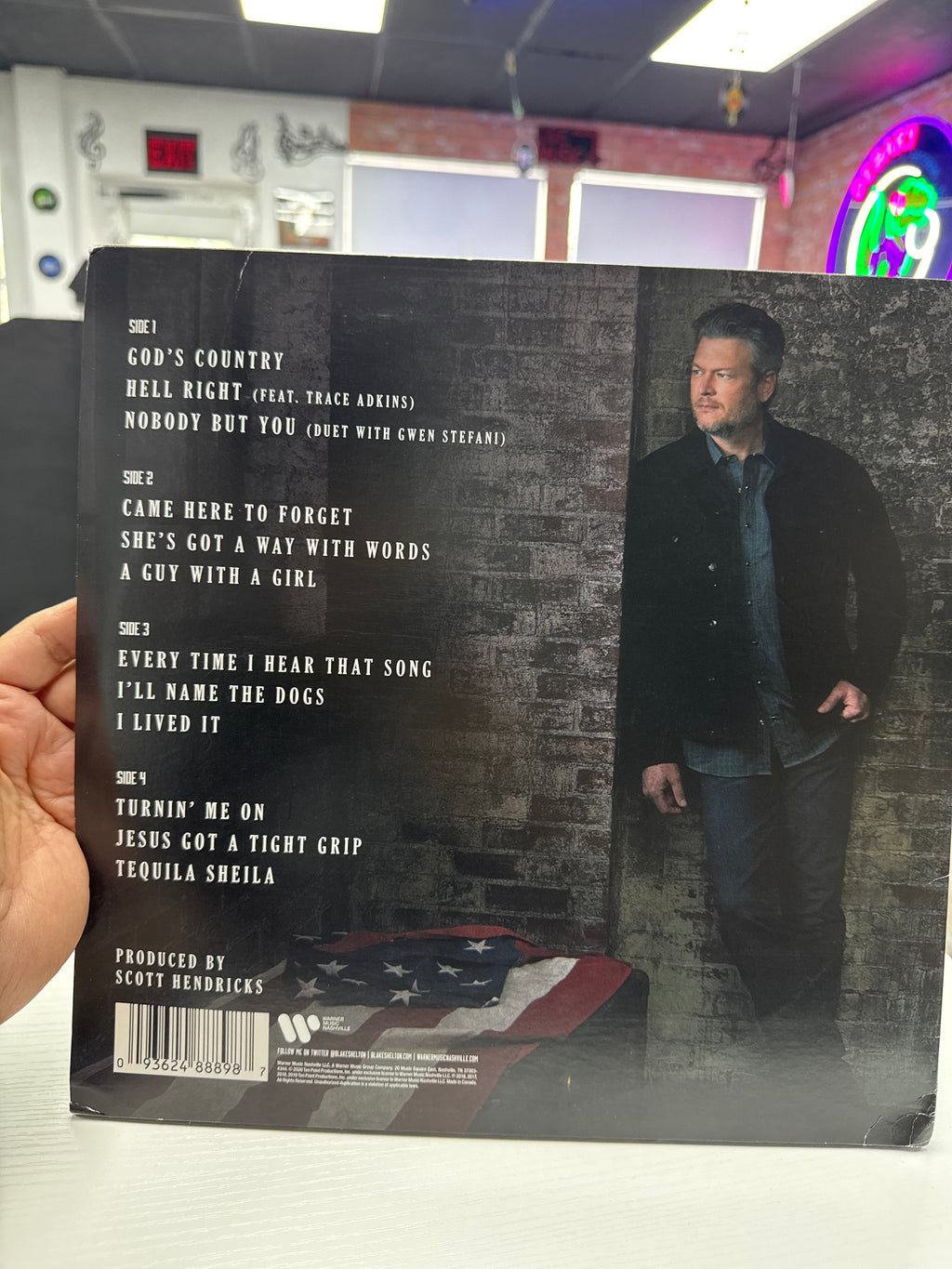 BLAKE SHELTON - FULLY LOADED: GOD'S COUNTRY